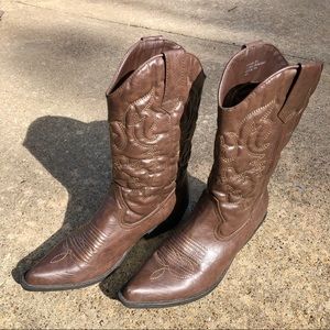 Brown Cowboy Boots Size 8.5 Madden Girl